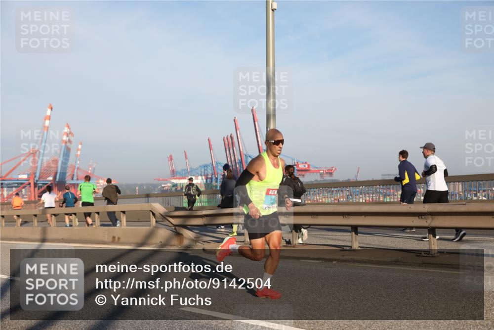 03.10.2025 - Köhlbrandbrückenlauf Yannick Fuchs http://msf.ph/oto/9142504 03.10.2025 08:28:31 Position 2  meine-sportfotos.de