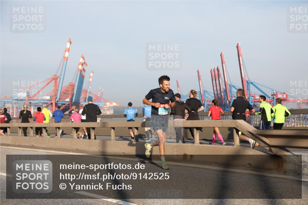 03.10.2025 - Köhlbrandbrückenlauf Yannick Fuchs http://msf.ph/oto/9142525 03.10.2025 08:28:50 Position 2 3760 meine-sportfotos.de