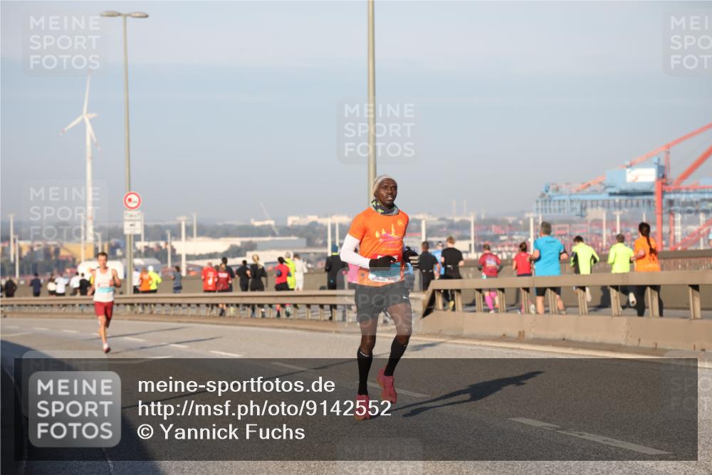 03.10.2025 - Köhlbrandbrückenlauf Yannick Fuchs http://msf.ph/oto/9142552 03.10.2025 08:28:59 Position 2  meine-sportfotos.de
