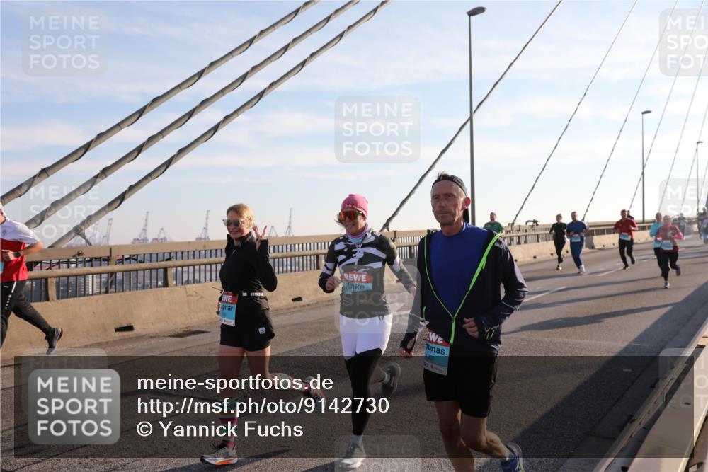 03.10.2025 - Köhlbrandbrückenlauf Yannick Fuchs http://msf.ph/oto/9142730 03.10.2025 08:29:37 Position 2 1307 meine-sportfotos.de