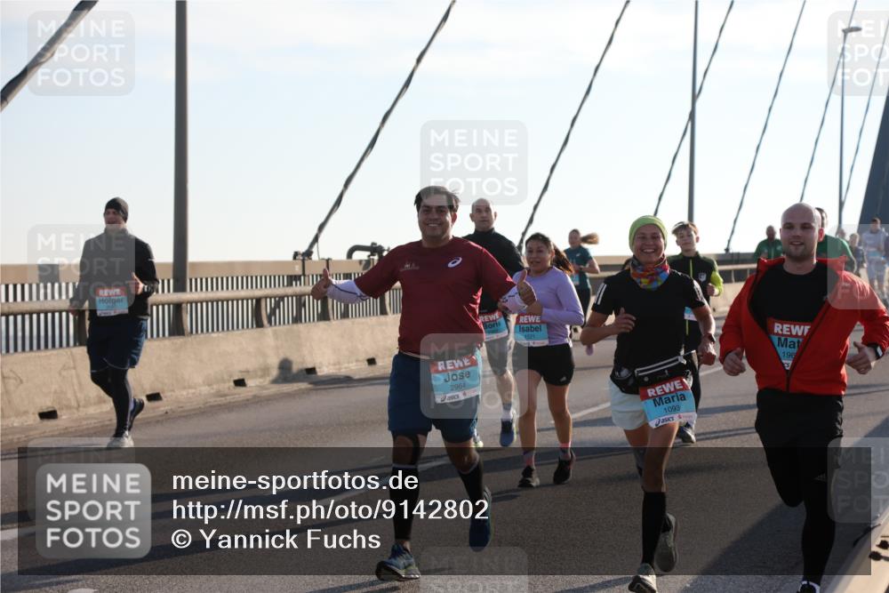 03.10.2025 - Köhlbrandbrückenlauf Yannick Fuchs http://msf.ph/oto/9142802 03.10.2025 08:29:44 Position 2 2964, 1521, 1093, 196 meine-sportfotos.de
