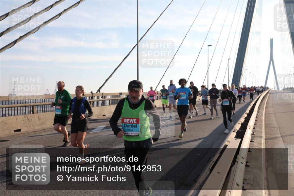 03.10.2025 - Köhlbrandbrückenlauf Yannick Fuchs http://msf.ph/oto/9142953 03.10.2025 08:29:54 Position 2 1674 meine-sportfotos.de