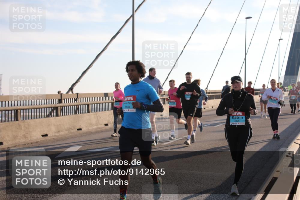 03.10.2025 - Köhlbrandbrückenlauf Yannick Fuchs http://msf.ph/oto/9142965 03.10.2025 08:29:55 Position 2 3123, 3326 meine-sportfotos.de