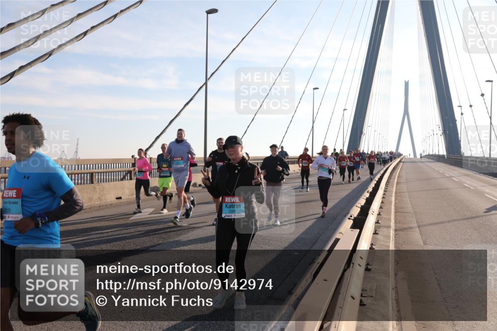 03.10.2025 - Köhlbrandbrückenlauf Yannick Fuchs http://msf.ph/oto/9142974 03.10.2025 08:29:56 Position 2 3123, 5, 3326 meine-sportfotos.de