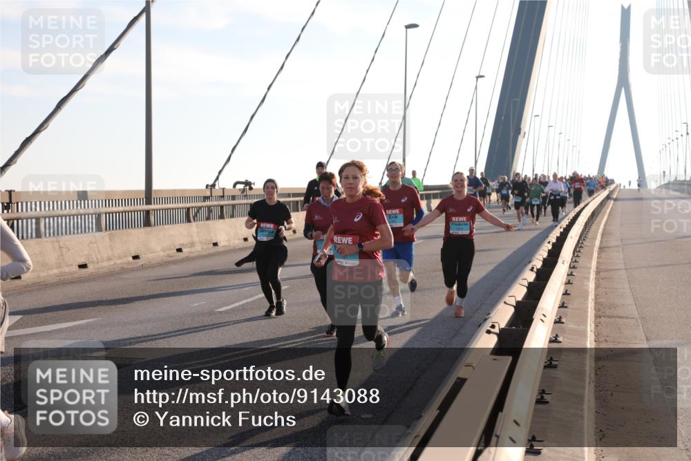 03.10.2025 - Köhlbrandbrückenlauf Yannick Fuchs http://msf.ph/oto/9143088 03.10.2025 08:30:00 Position 2 1818 meine-sportfotos.de
