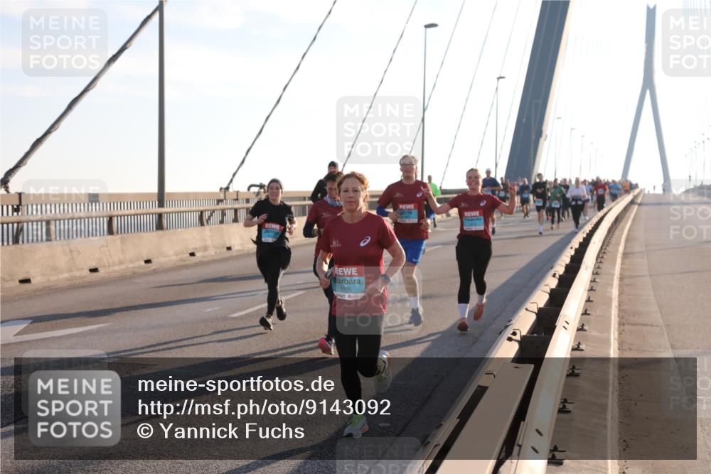 03.10.2025 - Köhlbrandbrückenlauf Yannick Fuchs http://msf.ph/oto/9143092 03.10.2025 08:30:00 Position 2 1705 meine-sportfotos.de