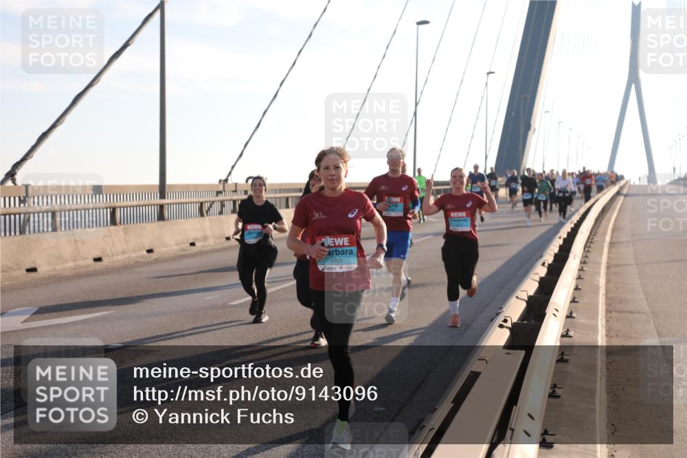 03.10.2025 - Köhlbrandbrückenlauf Yannick Fuchs http://msf.ph/oto/9143096 03.10.2025 08:30:00 Position 2 1705 meine-sportfotos.de