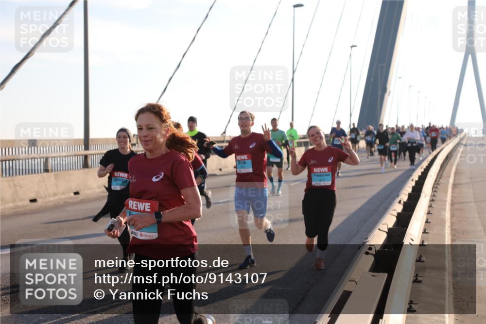03.10.2025 - Köhlbrandbrückenlauf Yannick Fuchs http://msf.ph/oto/9143107 03.10.2025 08:30:01 Position 2 1818 meine-sportfotos.de