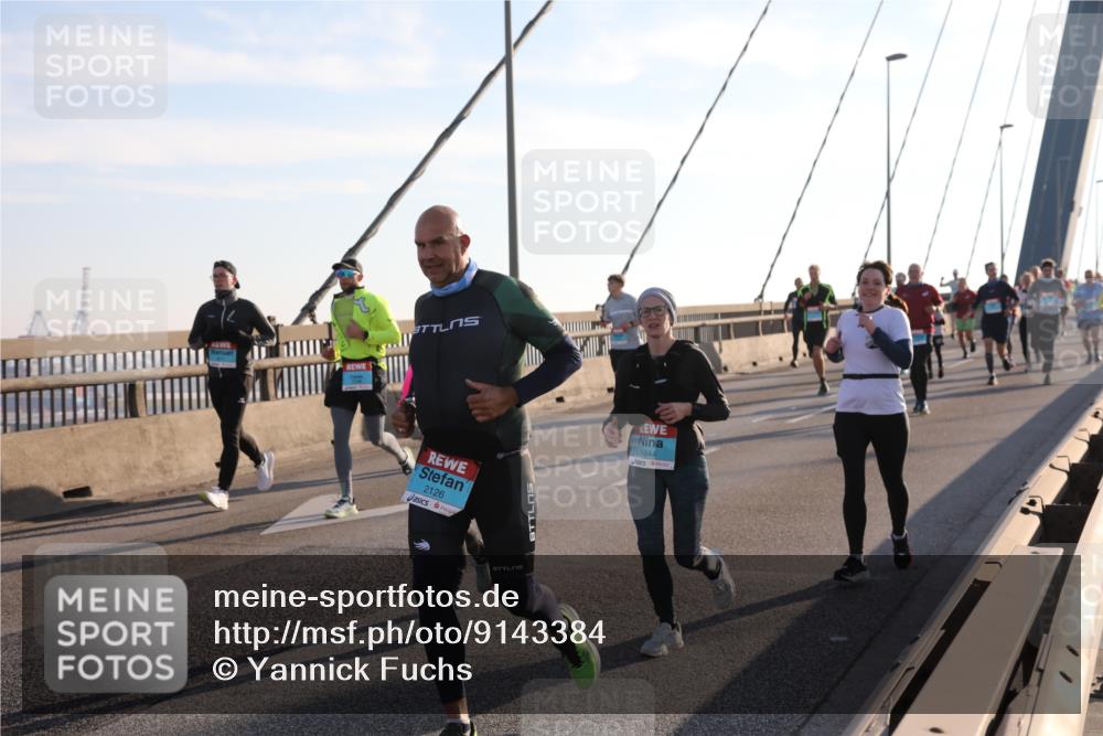 03.10.2025 - Köhlbrandbrückenlauf Yannick Fuchs http://msf.ph/oto/9143384 03.10.2025 08:30:21 Position 2 2126, 1844 meine-sportfotos.de