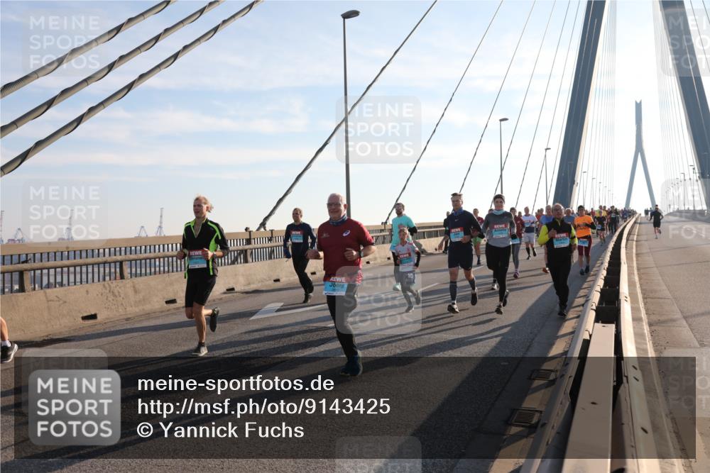 03.10.2025 - Köhlbrandbrückenlauf Yannick Fuchs http://msf.ph/oto/9143425 03.10.2025 08:30:26 Position 2  meine-sportfotos.de