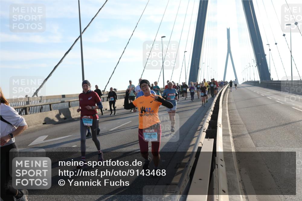 03.10.2025 - Köhlbrandbrückenlauf Yannick Fuchs http://msf.ph/oto/9143468 03.10.2025 08:30:29 Position 2 1633, 1598 meine-sportfotos.de