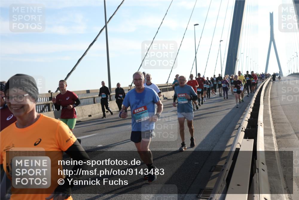 03.10.2025 - Köhlbrandbrückenlauf Yannick Fuchs http://msf.ph/oto/9143483 03.10.2025 08:30:30 Position 2 1325 meine-sportfotos.de