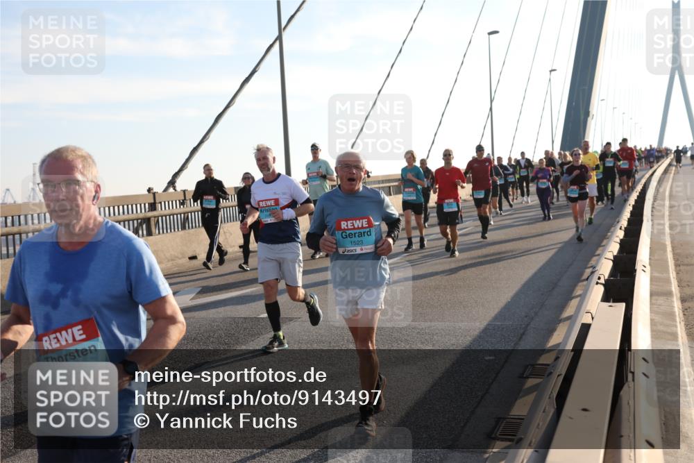 03.10.2025 - Köhlbrandbrückenlauf Yannick Fuchs http://msf.ph/oto/9143497 03.10.2025 08:30:31 Position 2 1325, 1523 meine-sportfotos.de