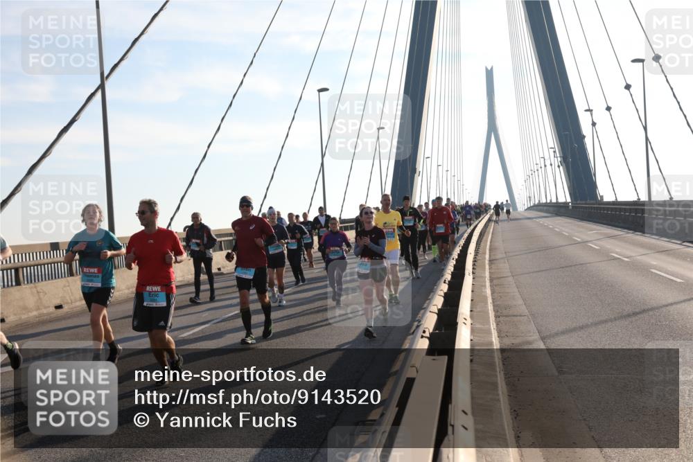 03.10.2025 - Köhlbrandbrückenlauf Yannick Fuchs http://msf.ph/oto/9143520 03.10.2025 08:30:33 Position 2  meine-sportfotos.de