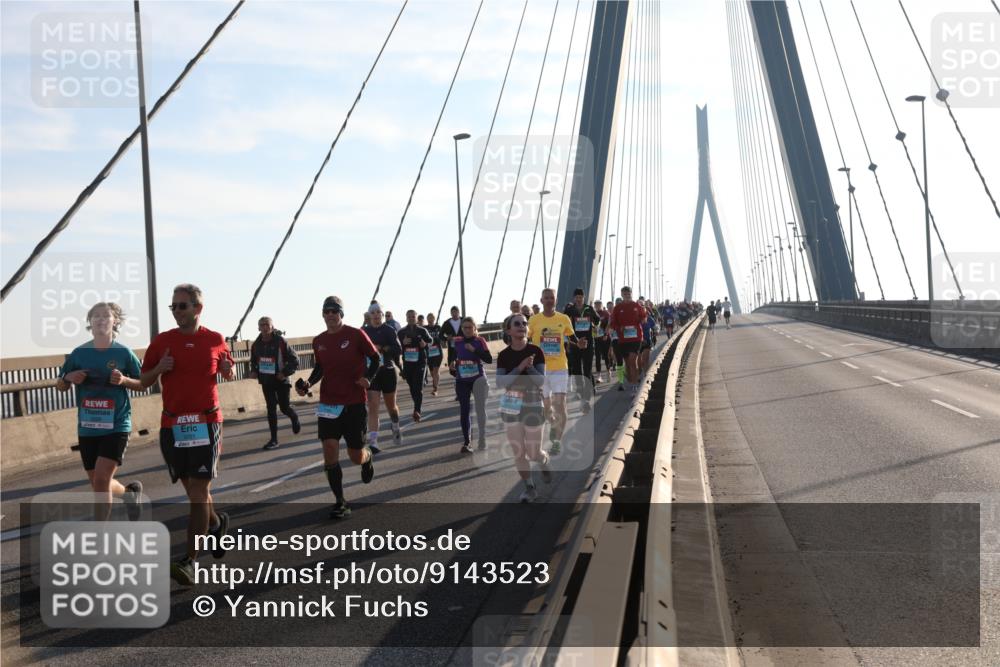 03.10.2025 - Köhlbrandbrückenlauf Yannick Fuchs http://msf.ph/oto/9143523 03.10.2025 08:30:33 Position 2 3201 meine-sportfotos.de