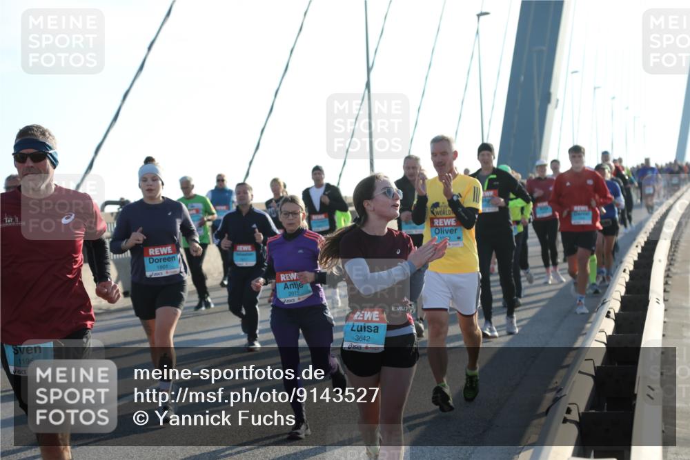 03.10.2025 - Köhlbrandbrückenlauf Yannick Fuchs http://msf.ph/oto/9143527 03.10.2025 08:30:34 Position 2 1195, 1801, 2015, 3642, 192 meine-sportfotos.de