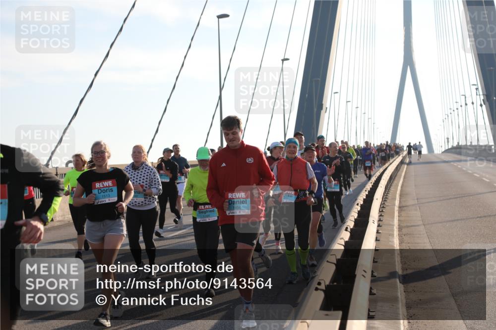 03.10.2025 - Köhlbrandbrückenlauf Yannick Fuchs http://msf.ph/oto/9143564 03.10.2025 08:30:37 Position 2 1513, 1164, 1456 meine-sportfotos.de