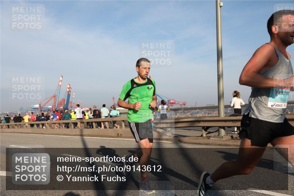 03.10.2025 - Köhlbrandbrückenlauf Yannick Fuchs http://msf.ph/oto/9143612 03.10.2025 08:30:49 Position 2 1022 meine-sportfotos.de