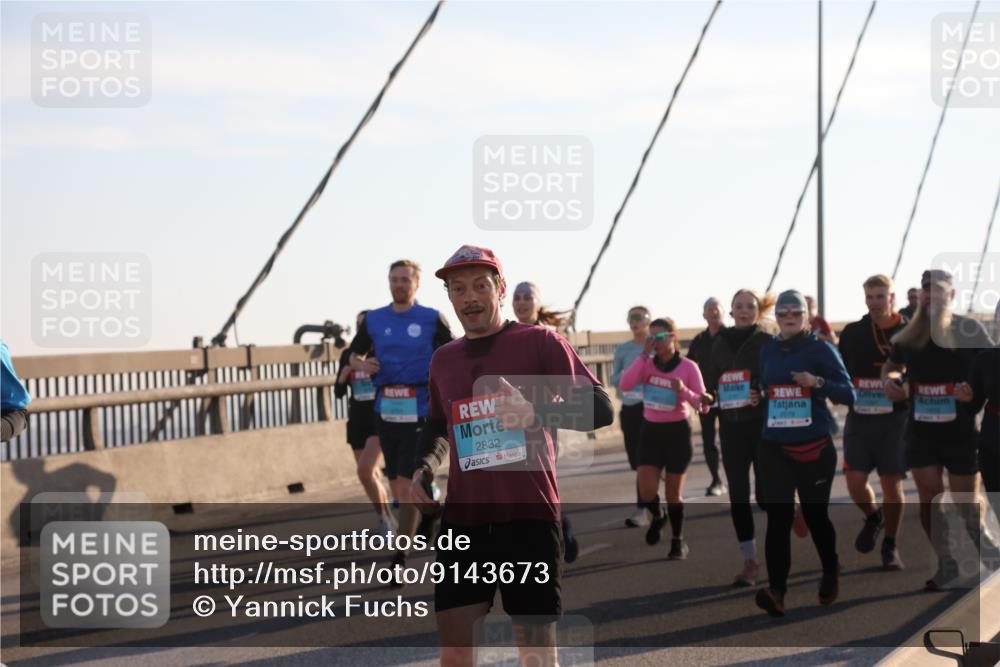 03.10.2025 - Köhlbrandbrückenlauf Yannick Fuchs http://msf.ph/oto/9143673 03.10.2025 08:31:07 Position 2 2832, 2079 meine-sportfotos.de