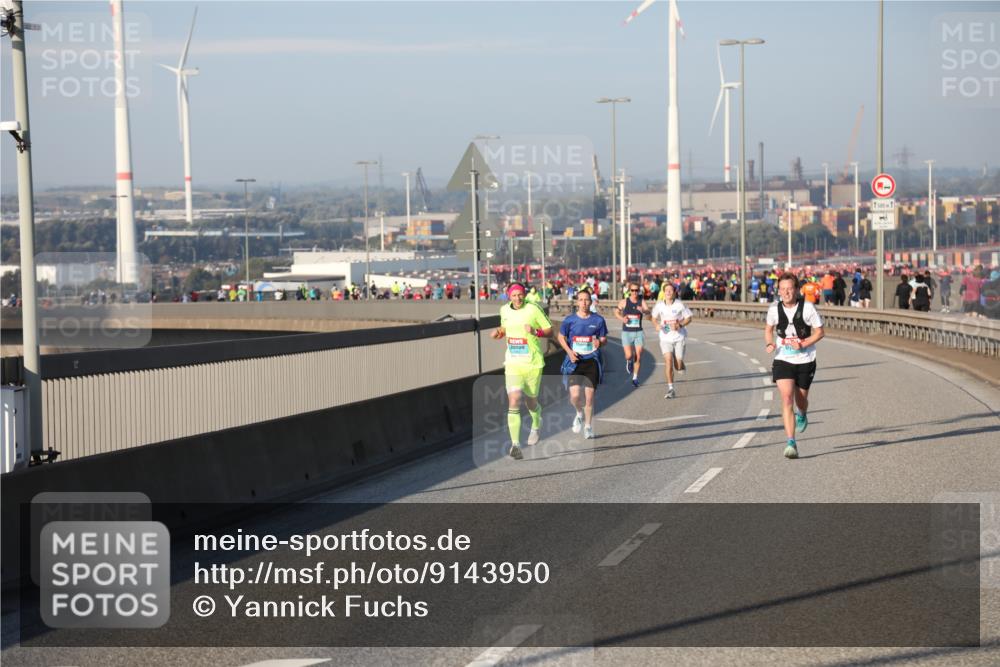 03.10.2025 - Köhlbrandbrückenlauf Yannick Fuchs http://msf.ph/oto/9143950 03.10.2025 08:31:31 Position 2 00 meine-sportfotos.de
