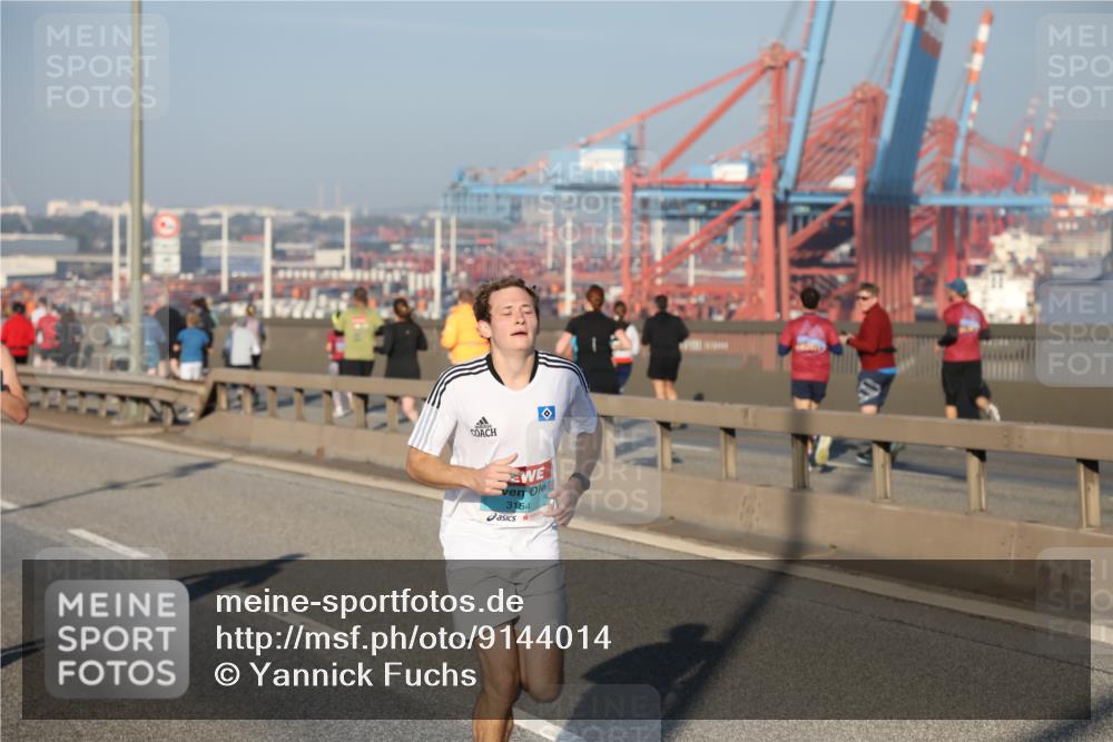 03.10.2025 - Köhlbrandbrückenlauf Yannick Fuchs http://msf.ph/oto/9144014 03.10.2025 08:31:40 Position 2 3154 meine-sportfotos.de