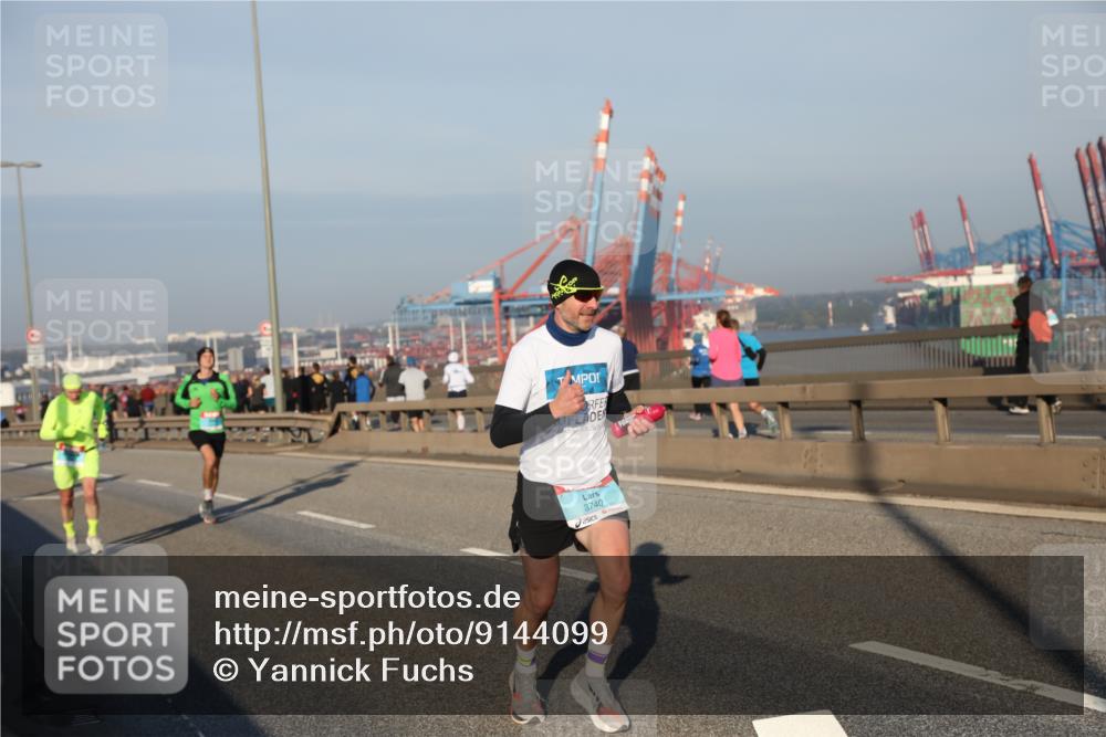 03.10.2025 - Köhlbrandbrückenlauf Yannick Fuchs http://msf.ph/oto/9144099 03.10.2025 08:31:56 Position 2 3740 meine-sportfotos.de
