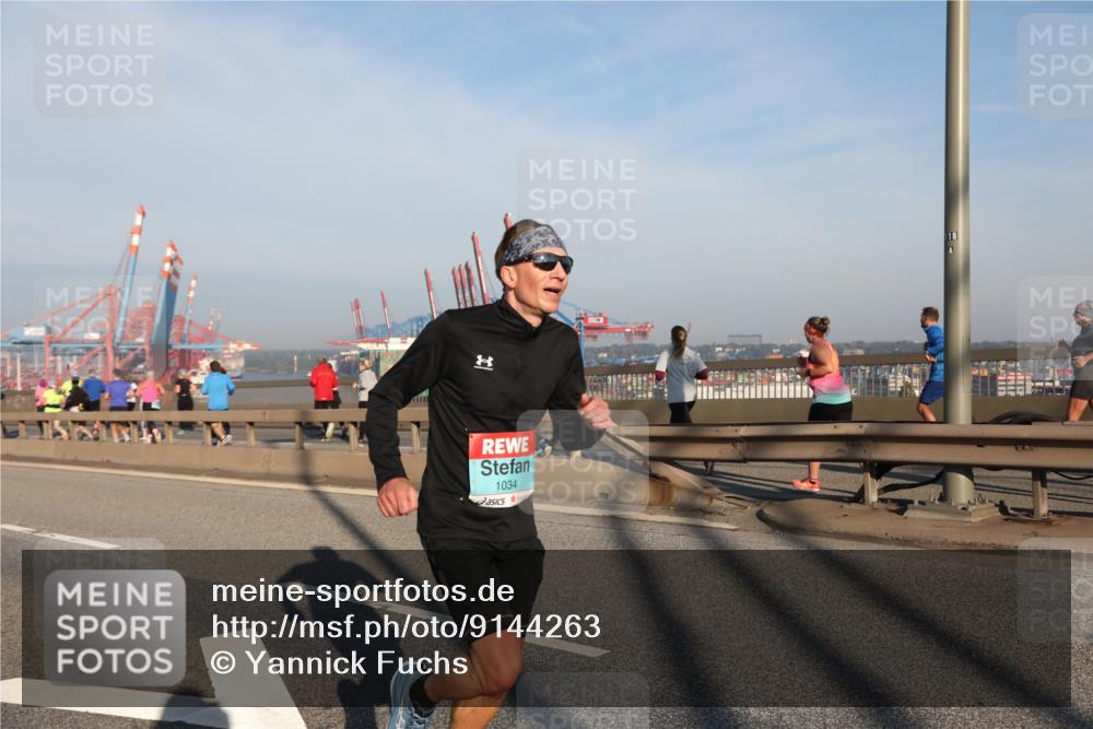 03.10.2025 - Köhlbrandbrückenlauf Yannick Fuchs http://msf.ph/oto/9144263 03.10.2025 08:32:14 Position 2 1034, 118 meine-sportfotos.de