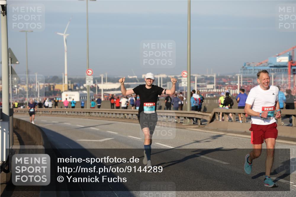 03.10.2025 - Köhlbrandbrückenlauf Yannick Fuchs http://msf.ph/oto/9144289 03.10.2025 08:32:18 Position 2  meine-sportfotos.de