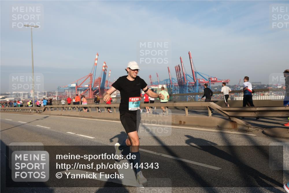03.10.2025 - Köhlbrandbrückenlauf Yannick Fuchs http://msf.ph/oto/9144343 03.10.2025 08:32:21 Position 2 3299 meine-sportfotos.de