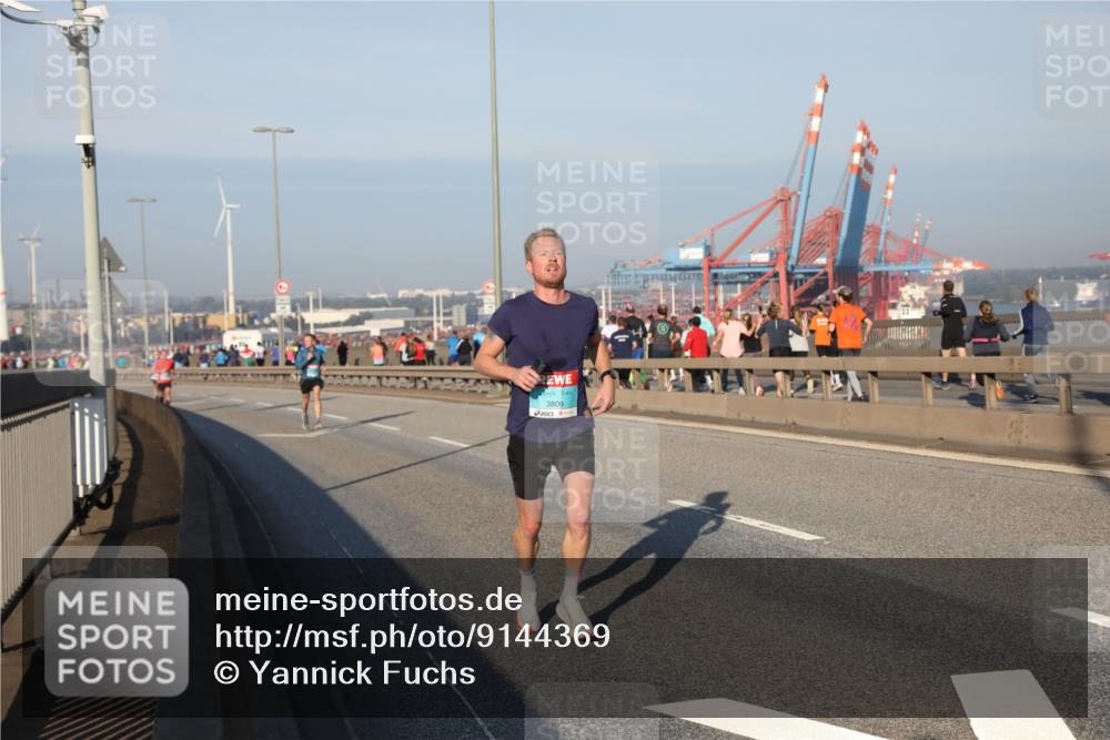 03.10.2025 - Köhlbrandbrückenlauf Yannick Fuchs http://msf.ph/oto/9144369 03.10.2025 08:32:31 Position 2 3809 meine-sportfotos.de