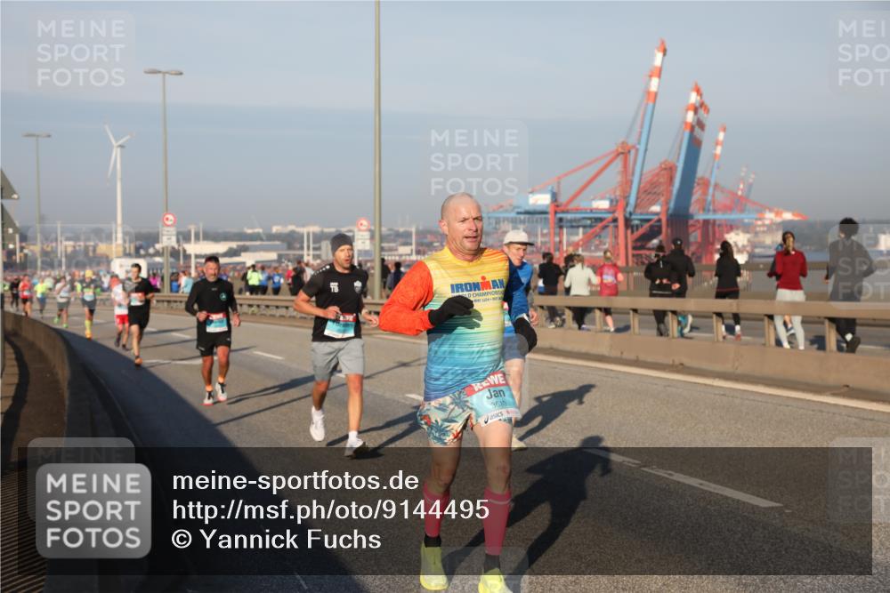 03.10.2025 - Köhlbrandbrückenlauf Yannick Fuchs http://msf.ph/oto/9144495 03.10.2025 08:32:52 Position 2 3610 meine-sportfotos.de