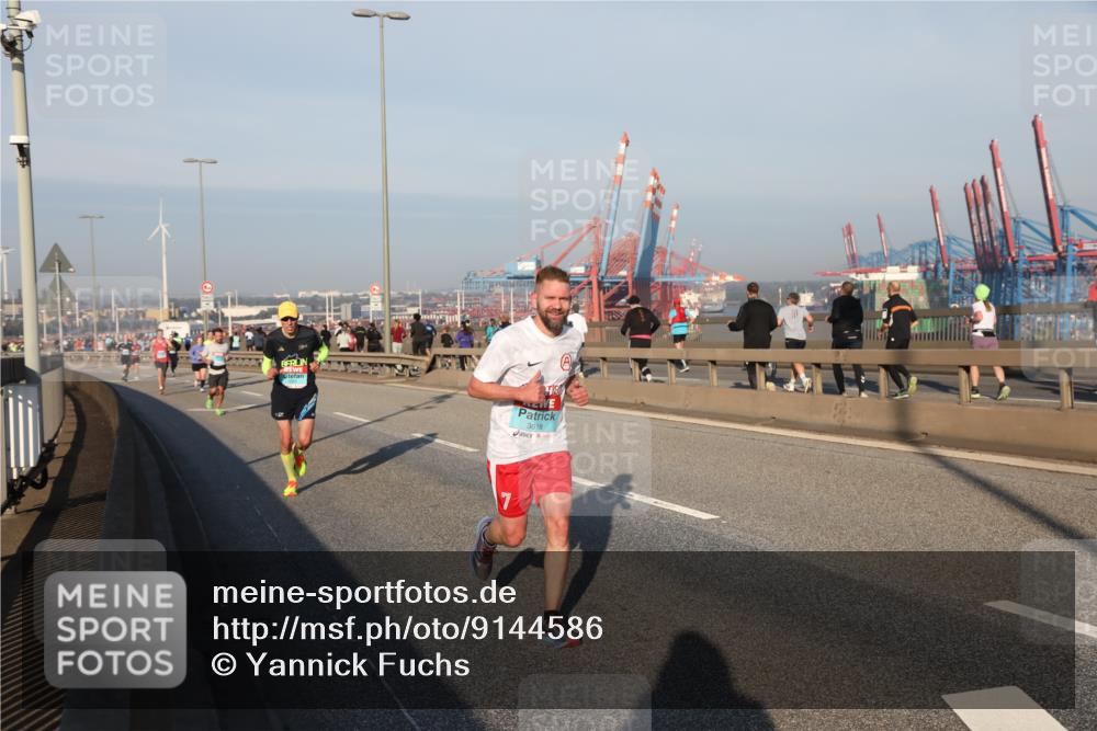03.10.2025 - Köhlbrandbrückenlauf Yannick Fuchs http://msf.ph/oto/9144586 03.10.2025 08:33:00 Position 2 3618 meine-sportfotos.de