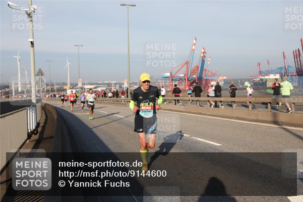 03.10.2025 - Köhlbrandbrückenlauf Yannick Fuchs http://msf.ph/oto/9144600 03.10.2025 08:33:02 Position 2 1055 meine-sportfotos.de