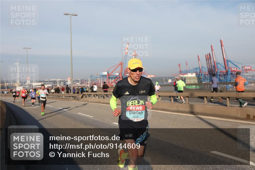 03.10.2025 - Köhlbrandbrückenlauf Yannick Fuchs http://msf.ph/oto/9144609 03.10.2025 08:33:02 Position 2 50, 1055 meine-sportfotos.de