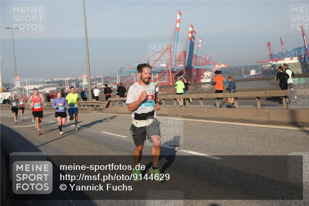 03.10.2025 - Köhlbrandbrückenlauf Yannick Fuchs http://msf.ph/oto/9144629 03.10.2025 08:33:05 Position 2 2933 meine-sportfotos.de
