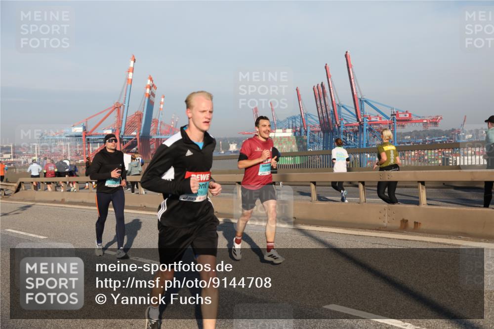 03.10.2025 - Köhlbrandbrückenlauf Yannick Fuchs http://msf.ph/oto/9144708 03.10.2025 08:33:13 Position 2  meine-sportfotos.de