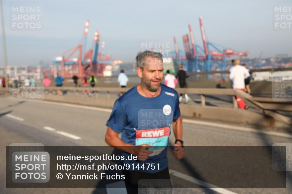 03.10.2025 - Köhlbrandbrückenlauf Yannick Fuchs http://msf.ph/oto/9144751 03.10.2025 08:33:22 Position 2 756 meine-sportfotos.de