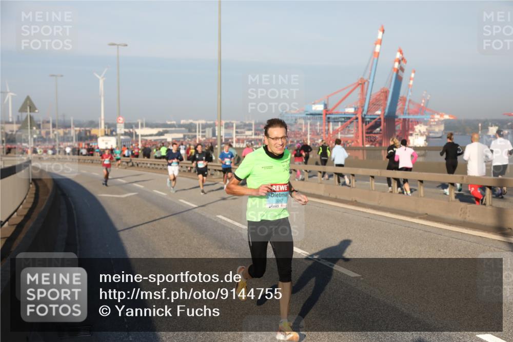 03.10.2025 - Köhlbrandbrückenlauf Yannick Fuchs http://msf.ph/oto/9144755 03.10.2025 08:33:24 Position 2 3262 meine-sportfotos.de