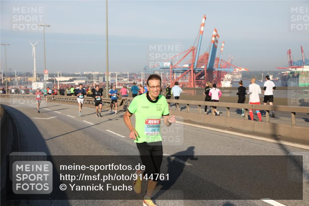 03.10.2025 - Köhlbrandbrückenlauf Yannick Fuchs http://msf.ph/oto/9144761 03.10.2025 08:33:24 Position 2 3262 meine-sportfotos.de