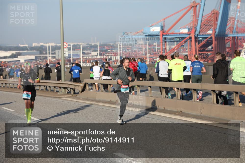 03.10.2025 - Köhlbrandbrückenlauf Yannick Fuchs http://msf.ph/oto/9144911 03.10.2025 08:33:49 Position 2  meine-sportfotos.de