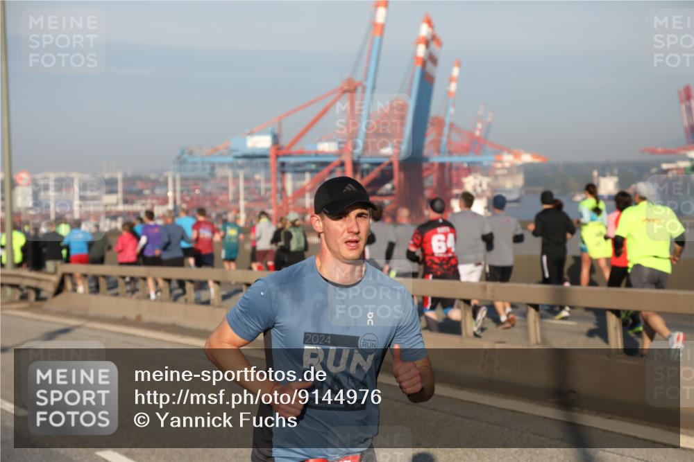 03.10.2025 - Köhlbrandbrückenlauf Yannick Fuchs http://msf.ph/oto/9144976 03.10.2025 08:33:55 Position 2 2024, 64 meine-sportfotos.de