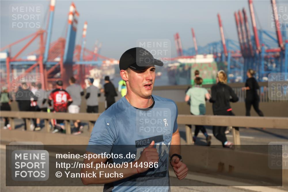 03.10.2025 - Köhlbrandbrückenlauf Yannick Fuchs http://msf.ph/oto/9144986 03.10.2025 08:33:56 Position 2 2024 meine-sportfotos.de