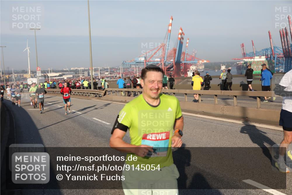 03.10.2025 - Köhlbrandbrückenlauf Yannick Fuchs http://msf.ph/oto/9145054 03.10.2025 08:34:06 Position 2  meine-sportfotos.de