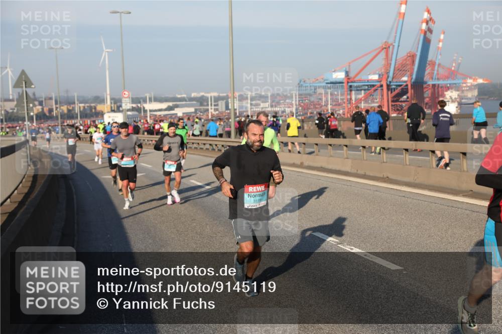 03.10.2025 - Köhlbrandbrückenlauf Yannick Fuchs http://msf.ph/oto/9145119 03.10.2025 08:34:11 Position 2 3193 meine-sportfotos.de