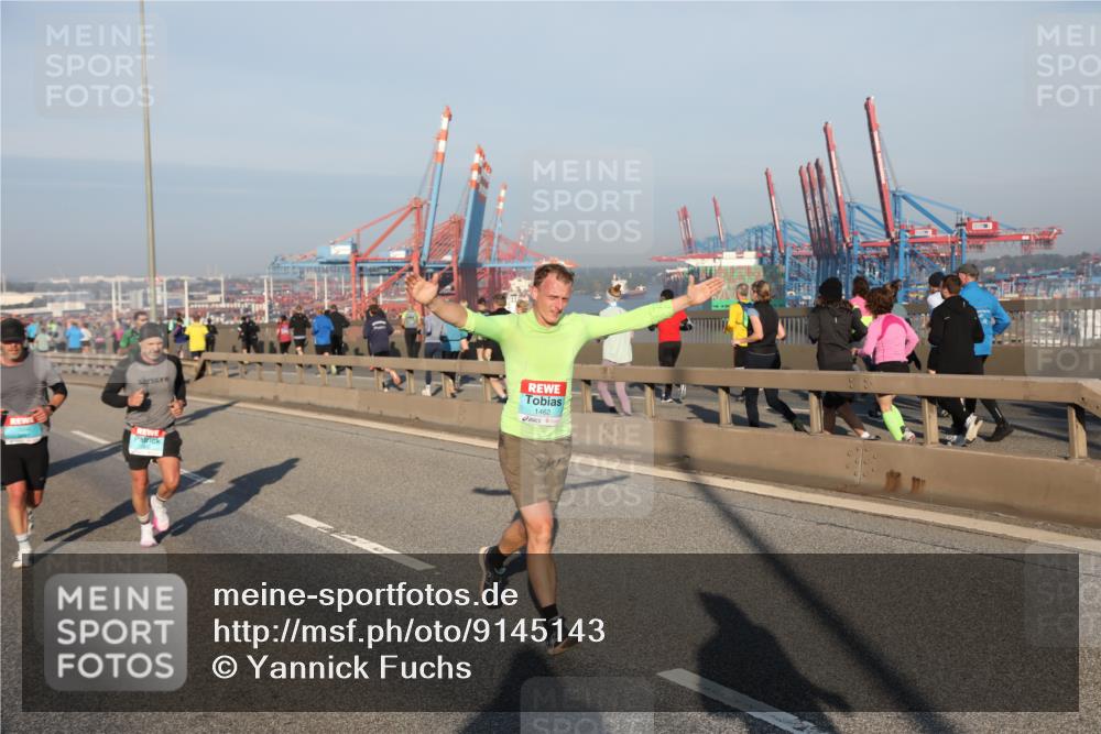 03.10.2025 - Köhlbrandbrückenlauf Yannick Fuchs http://msf.ph/oto/9145143 03.10.2025 08:34:12 Position 2 1462 meine-sportfotos.de