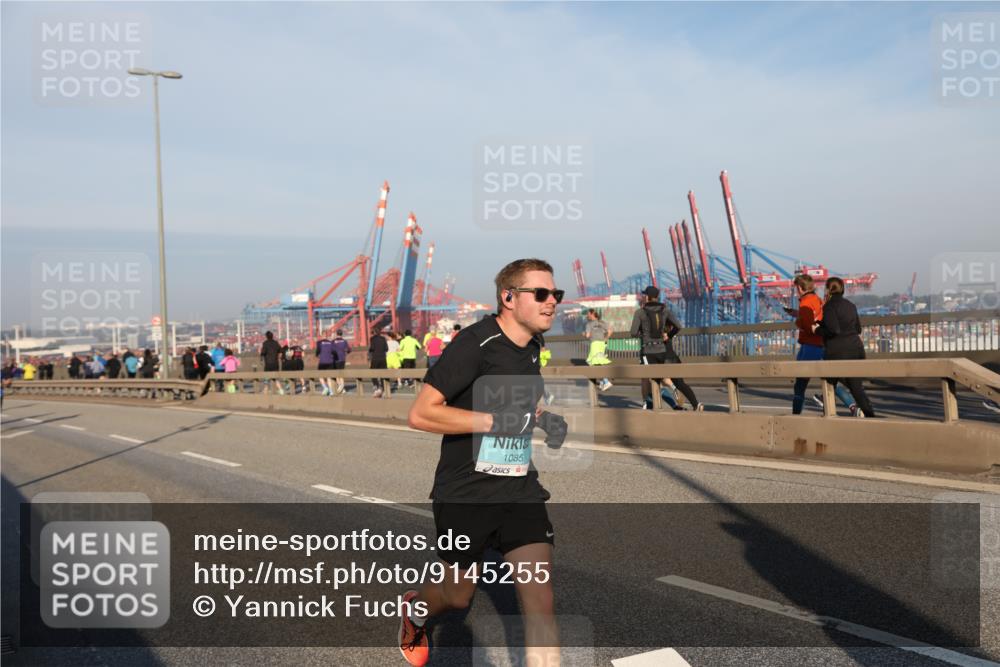 03.10.2025 - Köhlbrandbrückenlauf Yannick Fuchs http://msf.ph/oto/9145255 03.10.2025 08:34:22 Position 2 1085 meine-sportfotos.de