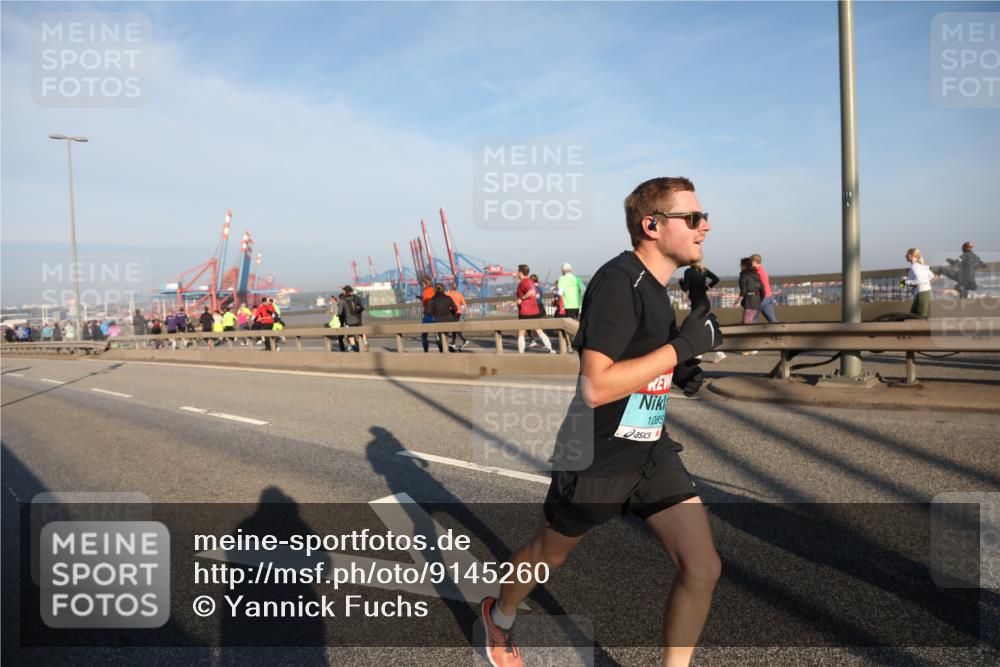 03.10.2025 - Köhlbrandbrückenlauf Yannick Fuchs http://msf.ph/oto/9145260 03.10.2025 08:34:23 Position 2 1085 meine-sportfotos.de