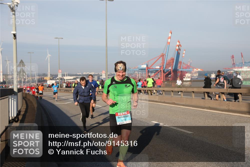 03.10.2025 - Köhlbrandbrückenlauf Yannick Fuchs http://msf.ph/oto/9145316 03.10.2025 08:34:32 Position 2 2703 meine-sportfotos.de