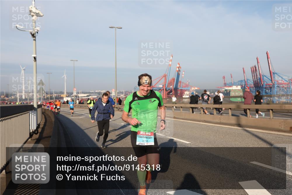 03.10.2025 - Köhlbrandbrückenlauf Yannick Fuchs http://msf.ph/oto/9145318 03.10.2025 08:34:32 Position 2 2703 meine-sportfotos.de