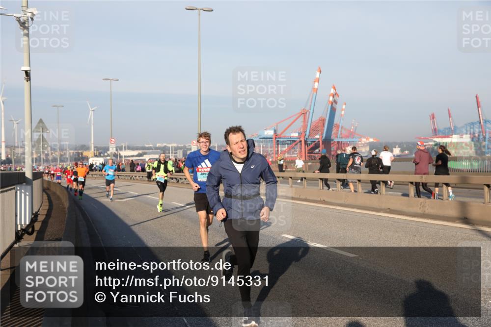 03.10.2025 - Köhlbrandbrückenlauf Yannick Fuchs http://msf.ph/oto/9145331 03.10.2025 08:34:33 Position 2  meine-sportfotos.de